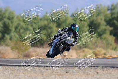 media/Nov-06-2022-SoCal Trackdays (Sun) [[208d2ccc26]]/Turn 7 Set 1 (1050am)/